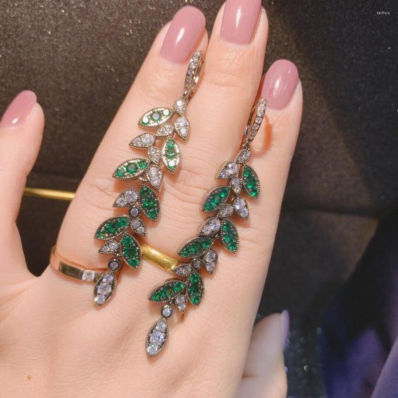 Dangle Earrings Fashion Leaf Design Multi-color Long For Women Wedding Bridal Drop Pendientes Mujer Bijoux E-643
Dangle Earrings Fashion Leaf Design Multi-color Long For Women Wedding Bridal Drop Pendientes Mujer Bijoux E-643