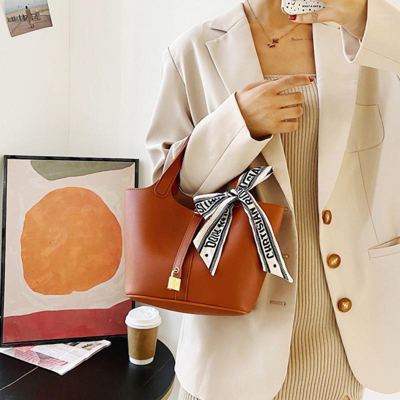 Evening Bags Versatile Women's 2022 PU Leather Single Shoulder Bag Texture Underarm Simple Handbags And Purses Female Travel Tote, Black
Evening Bags Versatile Women's 2022 PU Leather Single Shoulder Bag Texture Underarm Simple Handbags And Purses Female Travel Tote, Black