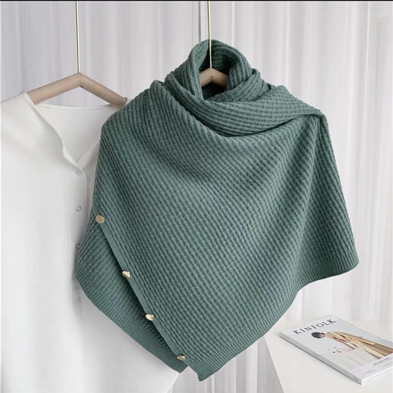 Scarves The Knitted Shawl Women's Multi-purpose Versatile Scarf Imitation Cashmere Dual-use Metal Buckle Wool Cloak
Scarves The Knitted Shawl Women's Multi-purpose Versatile Scarf Imitation Cashmere Dual-use Metal Buckle Wool Cloak