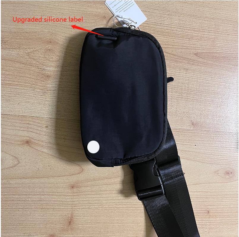 Waist Bags fanny packs designer Luggage Yoga Accessories Mobile Phone Storage Convenient Multi-functional Outdoor Sports Leisure Bag metal
Waist Bags fanny packs designer Luggage Yoga Accessories Mobile Phone Storage Convenient Multi-functional Outdoor Sports Leisure Bag metal