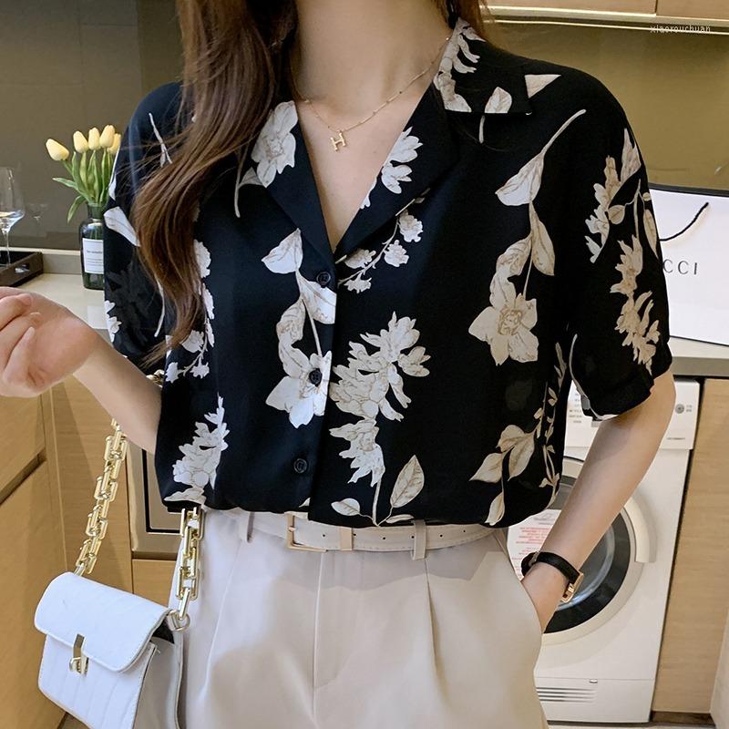 Women' Blouses Vintage Printed Shirt Women' 2022 Summer Short Sleeve Chiffon Blouse Button Tops Ladies V-Neck Spliced Floral Blusas, Black
Women' Blouses Vintage Printed Shirt Women' 2022 Summer Short Sleeve Chiffon Blouse Button Tops Ladies V-Neck Spliced Floral Blusas, Black