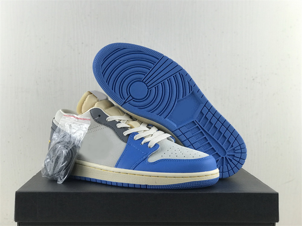 Shoes Jumpman 1 1s Low Craft UNC Grey Sneakers Outdoor White University Blue Grey Sail DZ5376-469, 20 36-40
Shoes Jumpman 1 1s Low Craft UNC Grey Sneakers Outdoor White University Blue Grey Sail DZ5376-469, 20 36-40