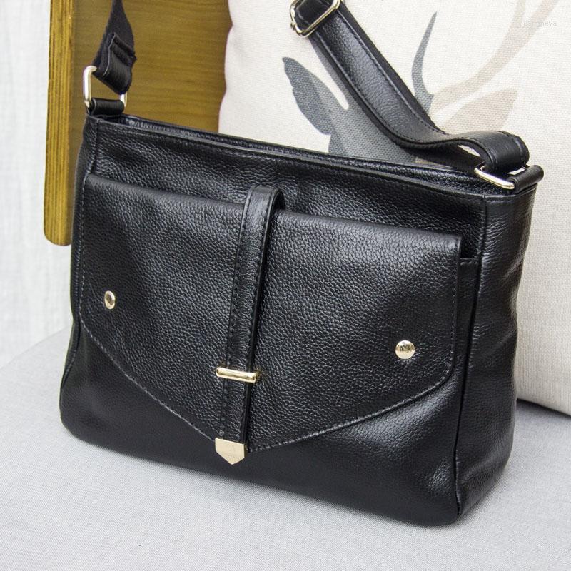 Evening Bags Genuine Leather Women Handbag Shoulder Filp Bag Cowhide Brand Designer Luxurious Ladies Fashion Crossbody Messenger L-092, Black
Evening Bags Genuine Leather Women Handbag Shoulder Filp Bag Cowhide Brand Designer Luxurious Ladies Fashion Crossbody Messenger L-092, Black