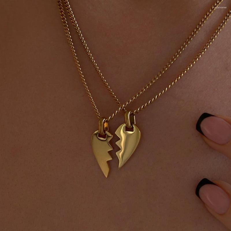 Chains Creative Heartbroken Couple Necklace For Women Men Fashion Personality Peach Heart Pendant Clavicle Chain Jewelry Accessories
Chains Creative Heartbroken Couple Necklace For Women Men Fashion Personality Peach Heart Pendant Clavicle Chain Jewelry Accessories