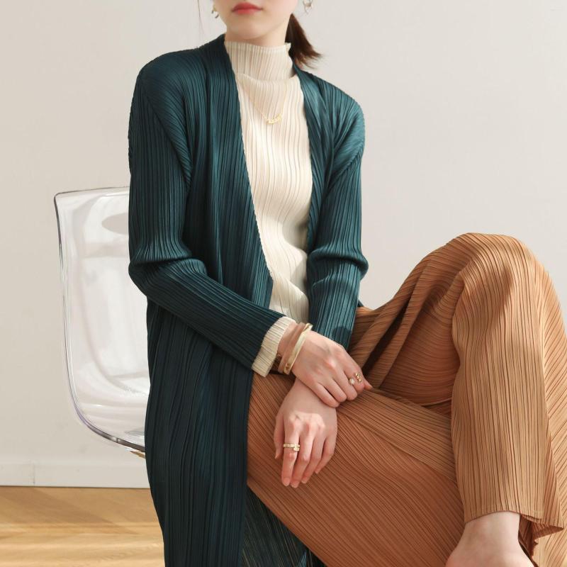 Women's Trench Coats Changpleat 2022 Autumn Pleats Miyake Coat For Women Fashion Solid Long Sleeve Loose Large Size, Black
Women's Trench Coats Changpleat 2022 Autumn Pleats Miyake Coat For Women Fashion Solid Long Sleeve Loose Large Size, Black