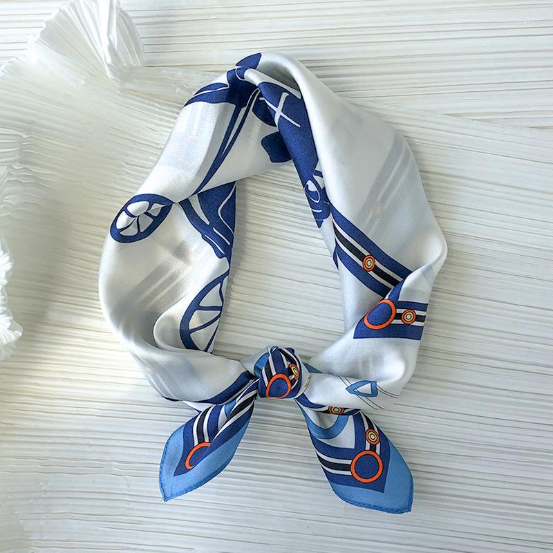 Scarves Luxury Silk Scarf Shiny Bandana Women Fashion Horse Carriage Print Kerchief Neck Hair Headband Tied 53 53cm
Scarves Luxury Silk Scarf Shiny Bandana Women Fashion Horse Carriage Print Kerchief Neck Hair Headband Tied 53 53cm