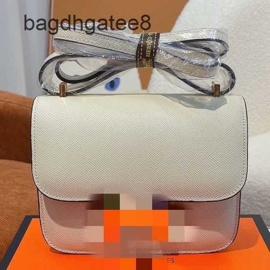 Bag Box Designer Bags Handbag Lady Constances Shoulder Kangkang 2022 Leather H-button Fashion High Tofu Single Shoulder Messenger, Black
Bag Box Designer Bags Handbag Lady Constances Shoulder Kangkang 2022 Leather H-button Fashion High Tofu Single Shoulder Messenger, Black