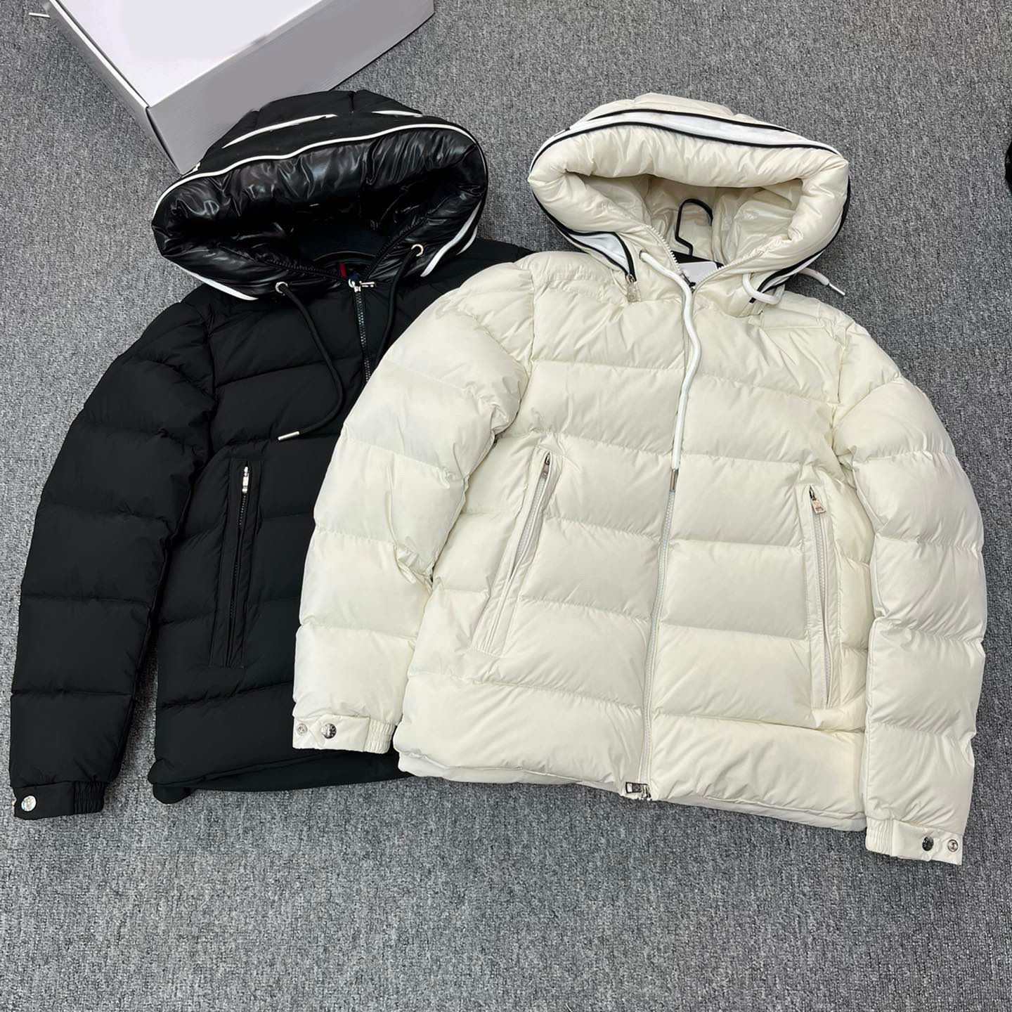Designer Men's Down Embroidered Letters Ladies Cardamine Brand Hooded Jacket Casual Warm Top Dress, Supplement (not shipped separately)
Designer Men's Down Embroidered Letters Ladies Cardamine Brand Hooded Jacket Casual Warm Top Dress, Supplement (not shipped separately)