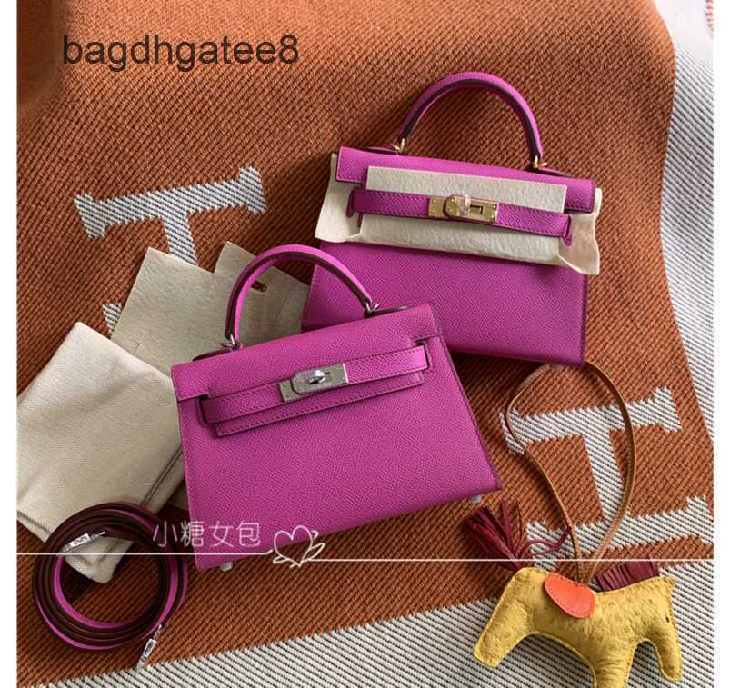 Bag Female Bags Kellies Classic Hermee 2022 h Family Small Second Generation Mini Wax Line Epsom Palm Print KelIy, Red
Bag Female Bags Kellies Classic Hermee 2022 h Family Small Second Generation Mini Wax Line Epsom Palm Print KelIy, Red