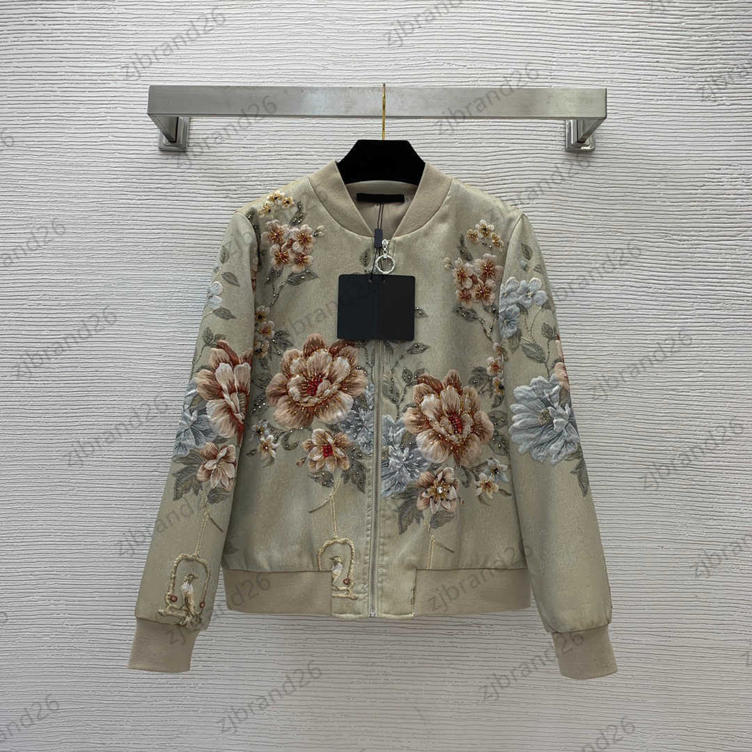 Womens Jacket Floral Jacquard Custom Zipper Flap Jackets Coat Stitching Ribbon Neckline Bundle Mouth Long Sleeve Tops Outerwear Designer Brand Women Apparel
Womens Jacket Floral Jacquard Custom Zipper Flap Jackets Coat Stitching Ribbon Neckline Bundle Mouth Long Sleeve Tops Outerwear Designer Brand Women Apparel