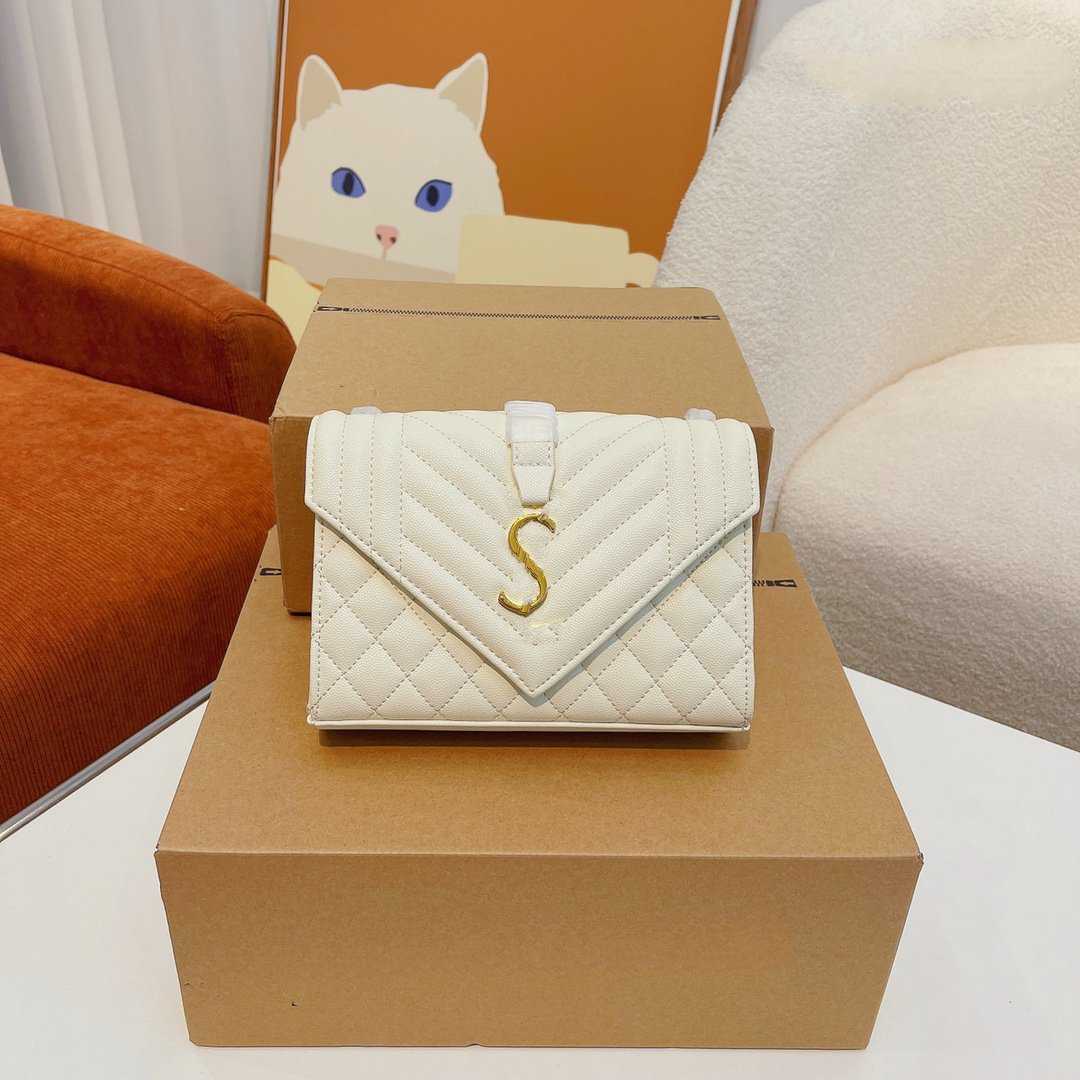 With Postman bag gift box Popular New Fashion Durable Handmade Purse Designer Backpack Wallet Backpacks Bags Women Bag Handbags, Welcome to purchase
With Postman bag gift box Popular New Fashion Durable Handmade Purse Designer Backpack Wallet Backpacks Bags Women Bag Handbags, Welcome to purchase