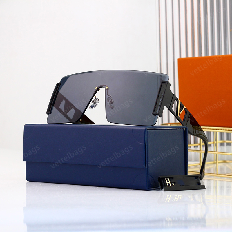Fashion Glasses Luxury Man Sunglass Hot Designer Sunglasses for Men and Woman Eyeglasses Vintage Glass Square Matte Frame Color Film Eyewears Trend Leisure 7 Colors
Fashion Glasses Luxury Man Sunglass Hot Designer Sunglasses for Men and Woman Eyeglasses Vintage Glass Square Matte Frame Color Film Eyewears Trend Leisure 7 Colors