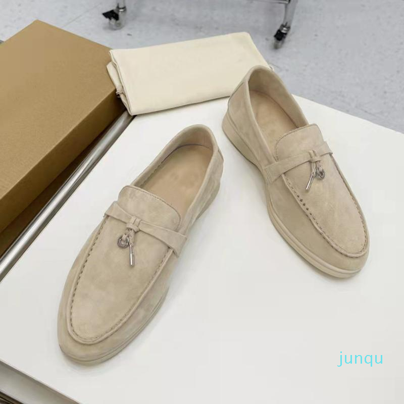 Luxury Designer Velvety Leather Mens Loro Dress Shoes British Style Spring And Autumn Women Lazy Loafers Summer Walk Flats Shoe 35 RJLA
Luxury Designer Velvety Leather Mens Loro Dress Shoes British Style Spring And Autumn Women Lazy Loafers Summer Walk Flats Shoe 35 RJLA