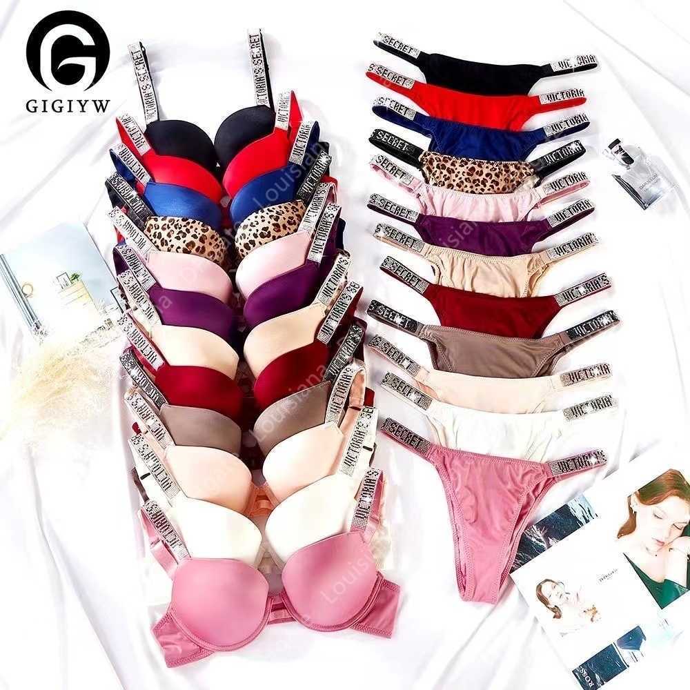Bras Sexy T-shaped Pants Diamond Underwear Women's Red Letter Shoulder Strap Support and Gather Bra Set, Skin color
Bras Sexy T-shaped Pants Diamond Underwear Women's Red Letter Shoulder Strap Support and Gather Bra Set, Skin color