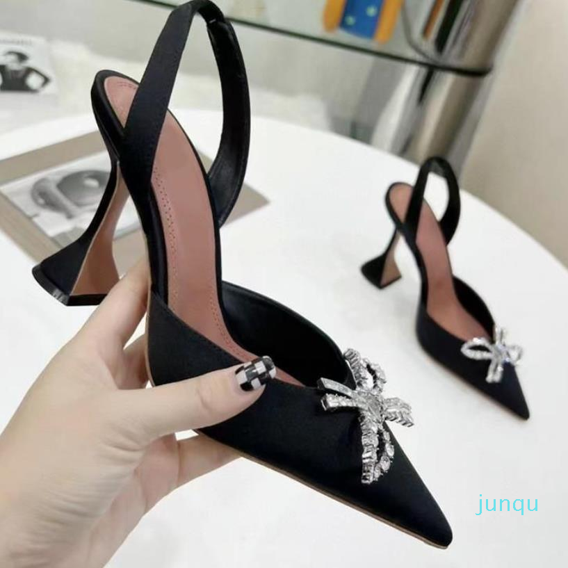 Amina muaddi Begum Crystal-Embellished buckle stain Pumps shoes spool Heels sandals women's Dress shoe Evening 2022, Fuchsia
Amina muaddi Begum Crystal-Embellished buckle stain Pumps shoes spool Heels sandals women's Dress shoe Evening 2022, Fuchsia