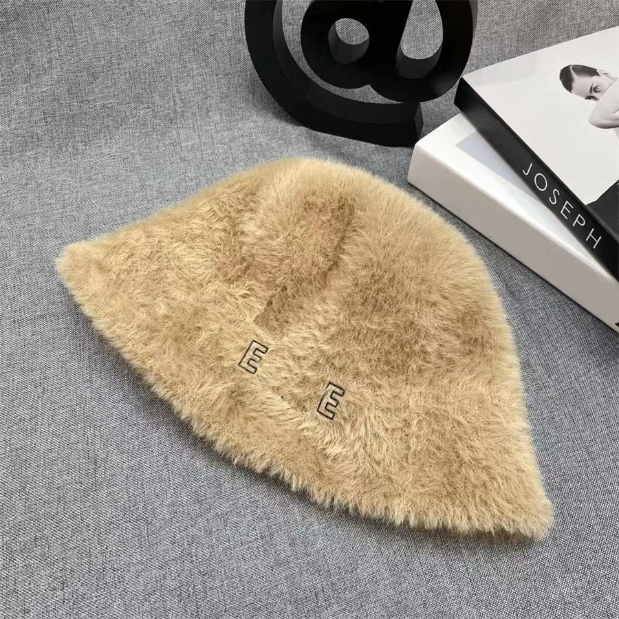 Luxurys Designers Beanies Bucket Hats Winter Soft Women Mens Brand C Letter Fashion Warm Fisherman Caps Wind Four Colors High-end, C2
Luxurys Designers Beanies Bucket Hats Winter Soft Women Mens Brand C Letter Fashion Warm Fisherman Caps Wind Four Colors High-end, C2