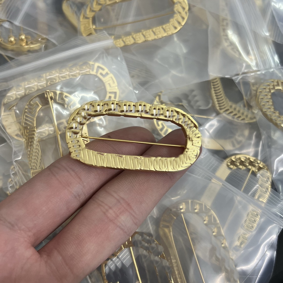 Brass gold plated popular safety pin brooches Banshee Medusa classic brooch Luxury vintage jewelry new designer women Pins as exquisite gift