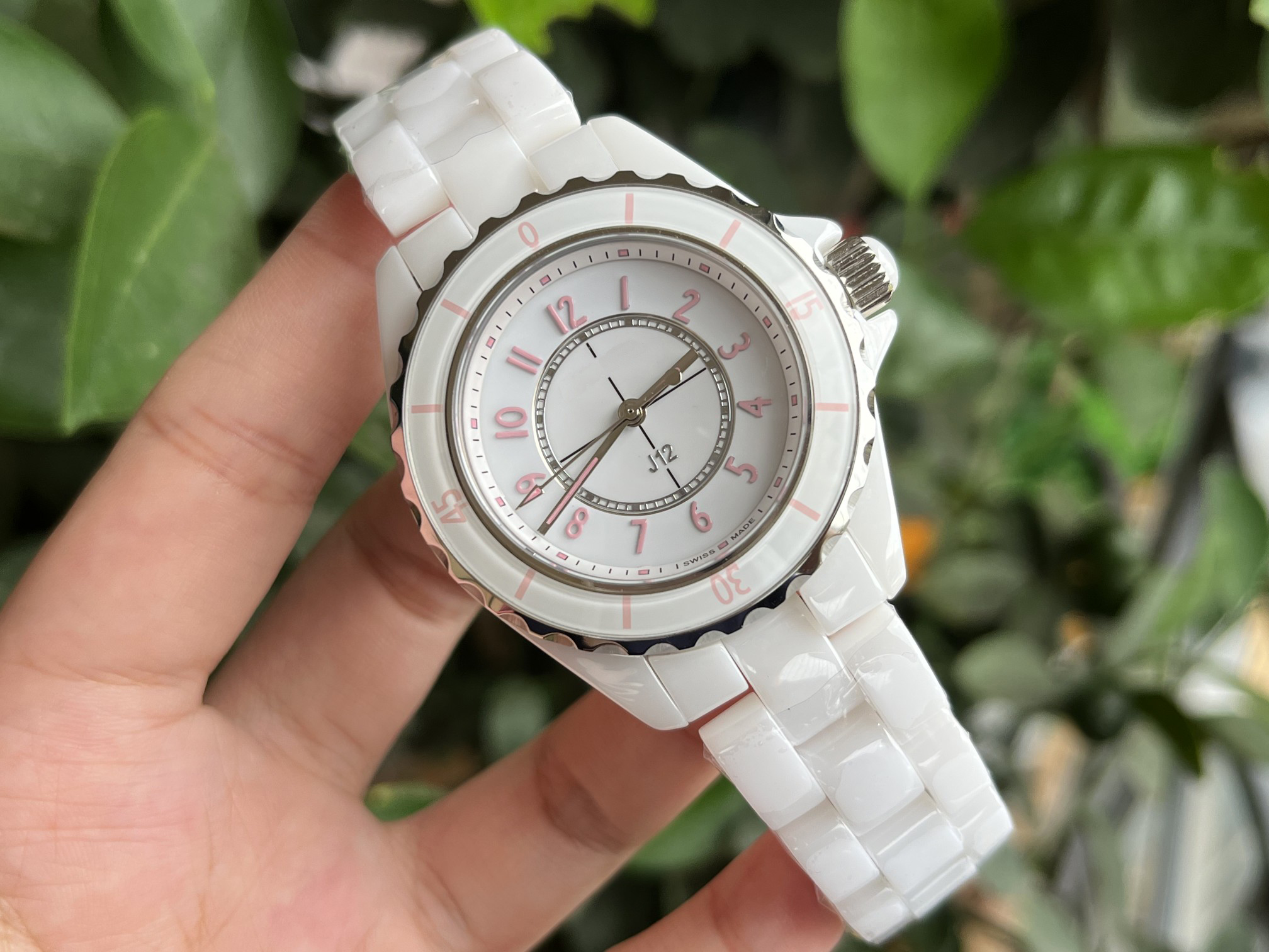 CH J12 Womens Watchs Designer Pink Ceramic Watch quartz 33 MM sapphire mirror for woman Counter Official Replica Lady writewatch ladies A08
CH J12 Womens Watchs Designer Pink Ceramic Watch quartz 33 MM sapphire mirror for woman Counter Official Replica Lady writewatch ladies A08