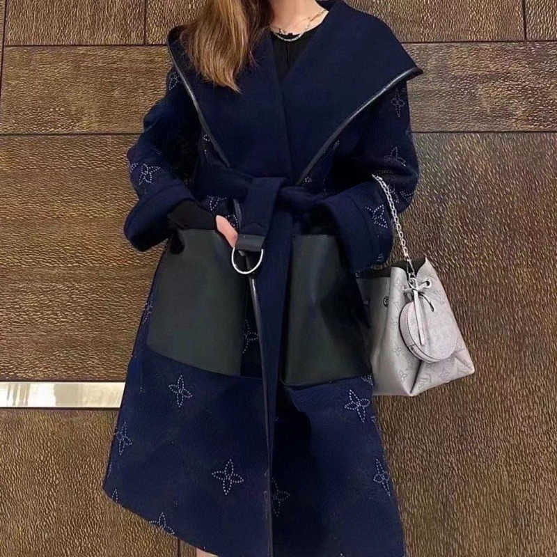 Luxury women woolen coat V designer jacket wool Embroidery hooded coats winter warm long jackets womens windbreaker Double side wearable, Navy2
Luxury women woolen coat V designer jacket wool Embroidery hooded coats winter warm long jackets womens windbreaker Double side wearable, Navy2