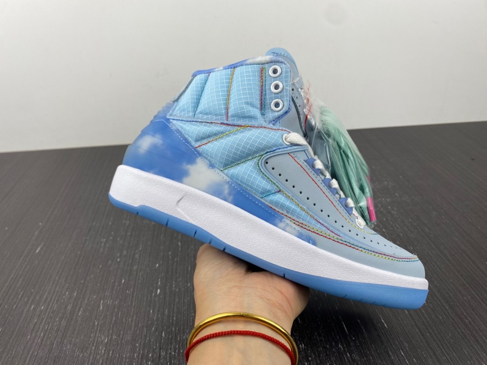 Authentic J Balvin x 2 2s Outdoor Basketball Shoes Celestine Blue White Multi Color LED glow-in-the-dark Men Women Sports Sneakers With Original box DQ7691-419, Contact for other shoe
Authentic J Balvin x 2 2s Outdoor Basketball Shoes Celestine Blue White Multi Color LED glow-in-the-dark Men Women Sports Sneakers With Original box DQ7691-419, Contact for other shoe