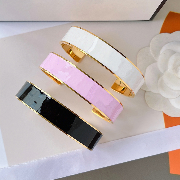 Fashion Multicolor Open Bangle Adjustable Humanized Design Bracelet Lovely Pink Selected Gift Female Friend Charm Exquisite Premium Jewelry Accessories