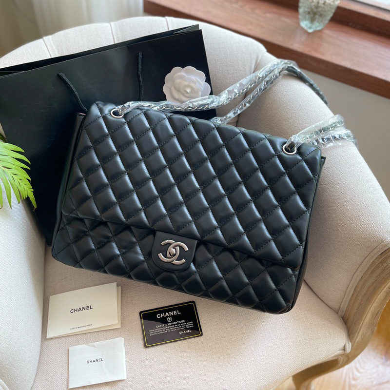 Chanel Shoulder Bag… - image