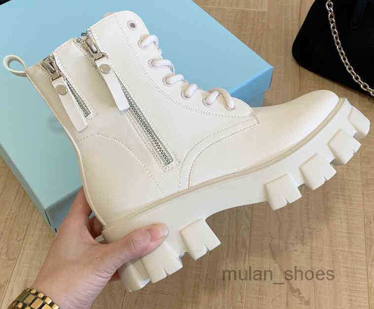 2023 OG high top fashion leather Boots for Women autumn and winter brand new lace up side zipper Martin boot woman's P Chunky Heel warm walking shoes, Black
2023 OG high top fashion leather Boots for Women autumn and winter brand new lace up side zipper Martin boot woman's P Chunky Heel warm walking shoes, Black