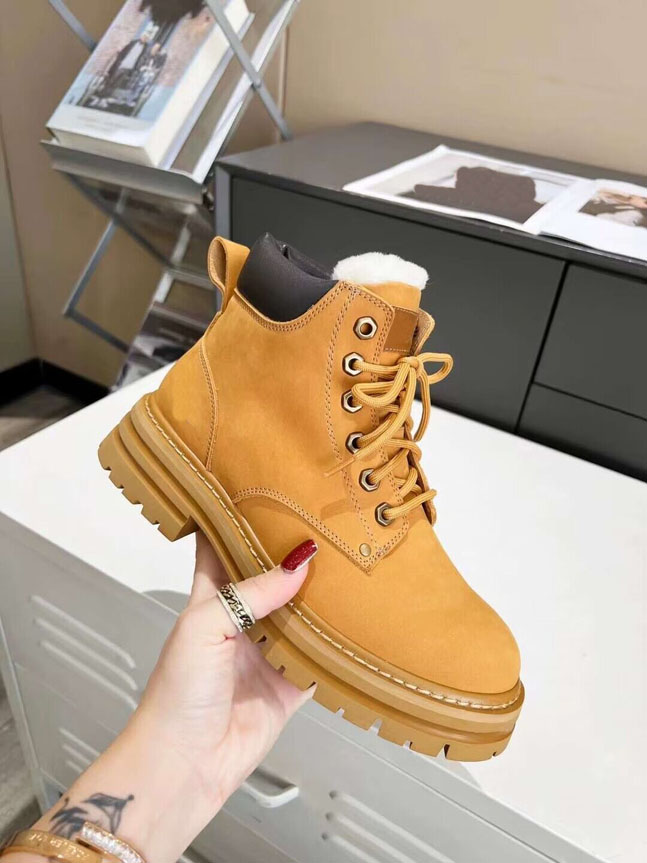 Latest Winter Women's Martin Boots Outdoor Waterproof High uality Cowhide Non slip Thick Sole Lace up Shoes Fashion Versatile 35-40, Brown
Latest Winter Women's Martin Boots Outdoor Waterproof High uality Cowhide Non slip Thick Sole Lace up Shoes Fashion Versatile 35-40, Brown