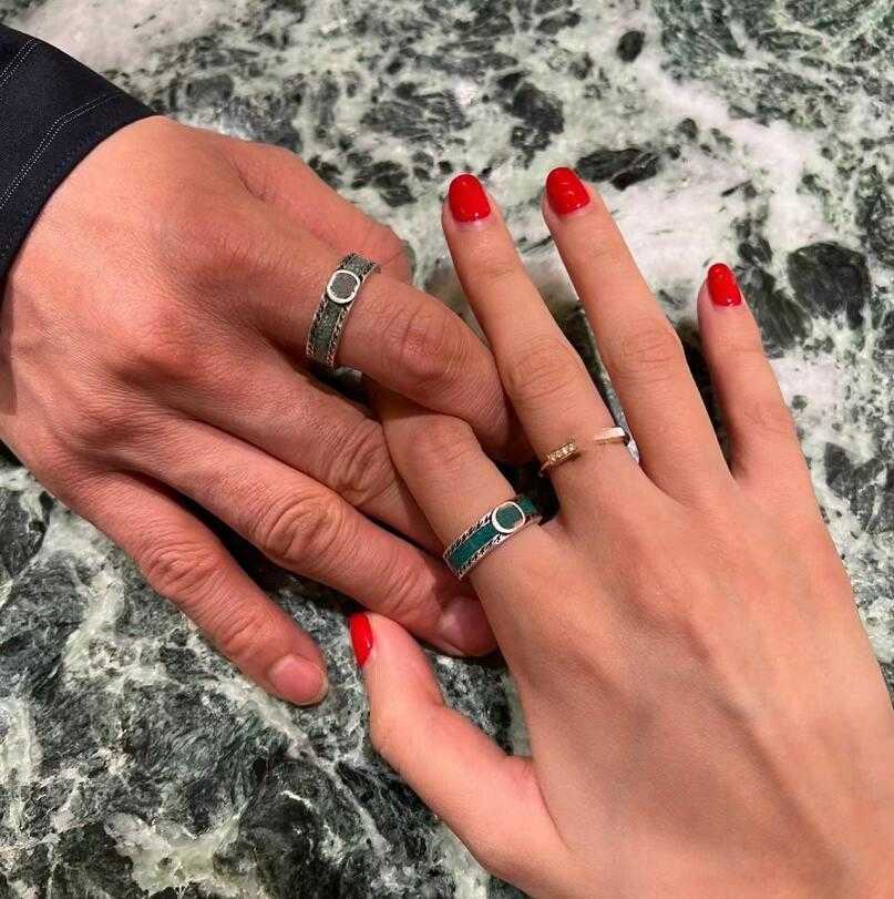 High Quality Cuba Classic Band Ring Designer Women Lover Rings Stainless Steel Couple Rings Fashion Design Womens Jewelry Memorial Day Gift
High Quality Cuba Classic Band Ring Designer Women Lover Rings Stainless Steel Couple Rings Fashion Design Womens Jewelry Memorial Day Gift