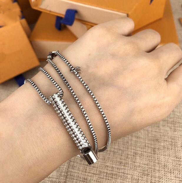 Unisex Cuban Choker Crystal Whistle Pendant Necklace Clothes Sweater Chain Female Hip-hop Jewelry Wedding Gifts
Unisex Cuban Choker Crystal Whistle Pendant Necklace Clothes Sweater Chain Female Hip-hop Jewelry Wedding Gifts