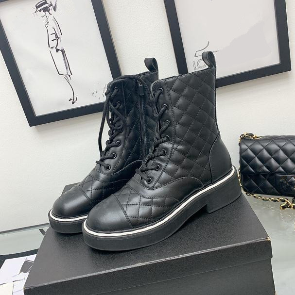 2022 Designer Martin Boots Women's patchwork leather bootie women lace-up flat-heeled black and white platform ankle boots ladies 35-42, Beige+black
2022 Designer Martin Boots Women's patchwork leather bootie women lace-up flat-heeled black and white platform ankle boots ladies 35-42, Beige+black