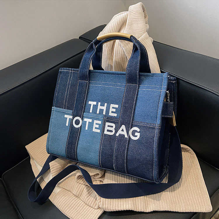 marc Totes Shoulder Bags handBags Denim Tote Bag Designer Women Handbags Luxury Shoulder Crossbody Bags Casaul handbags inside and back with letter 221025, Blue--27cm
marc Totes Shoulder Bags handBags Denim Tote Bag Designer Women Handbags Luxury Shoulder Crossbody Bags Casaul handbags inside and back with letter 221025, Blue--27cm