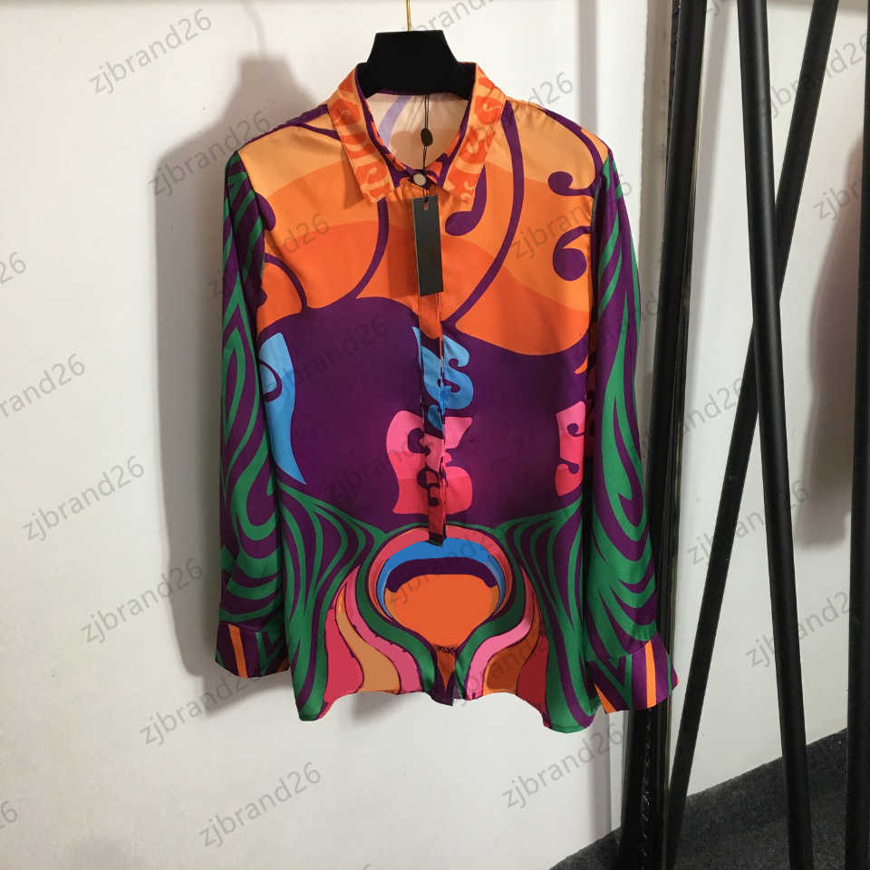 Fashion Womens Shirt Medusa Abstract Letter Print Temperament T-shirts Classic Single Button Lapel Design Long Sleeves Loose Blouses Designer Women Clothes
Fashion Womens Shirt Medusa Abstract Letter Print Temperament T-shirts Classic Single Button Lapel Design Long Sleeves Loose Blouses Designer Women Clothes