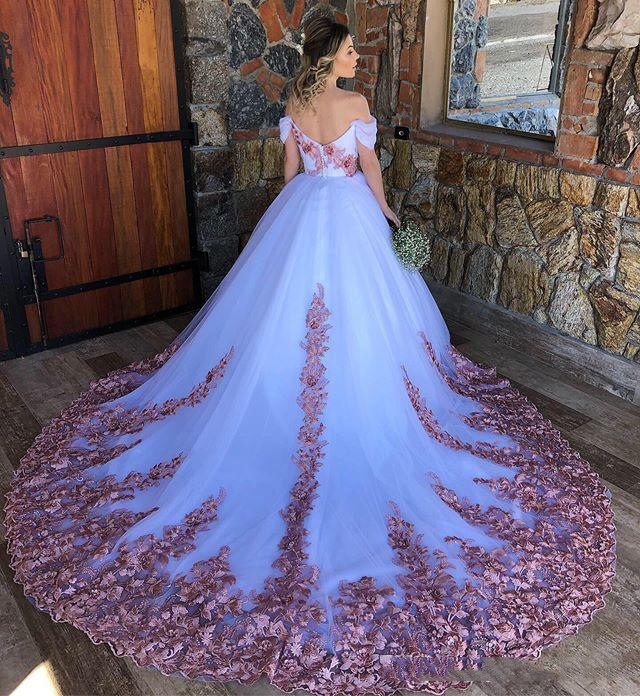 Spring Pink And White Wedding Dress Lace Appliques Romantic A-Line Bridal Gowns Off The Shoulder Long Train Country Robe De Marriage 2023