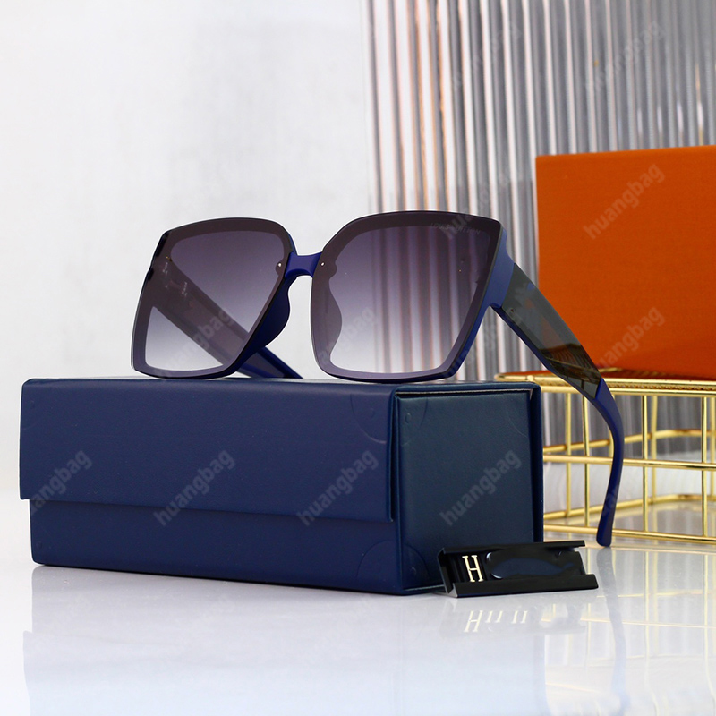 Square Sunglass Luxury Designer Sunglasses for Women Men Fashion Eyewear Classic Glasses Lense Goggle Glass 6 Colors Eyewears Wholesale Travel Outdoor Eyeglasses
Square Sunglass Luxury Designer Sunglasses for Women Men Fashion Eyewear Classic Glasses Lense Goggle Glass 6 Colors Eyewears Wholesale Travel Outdoor Eyeglasses