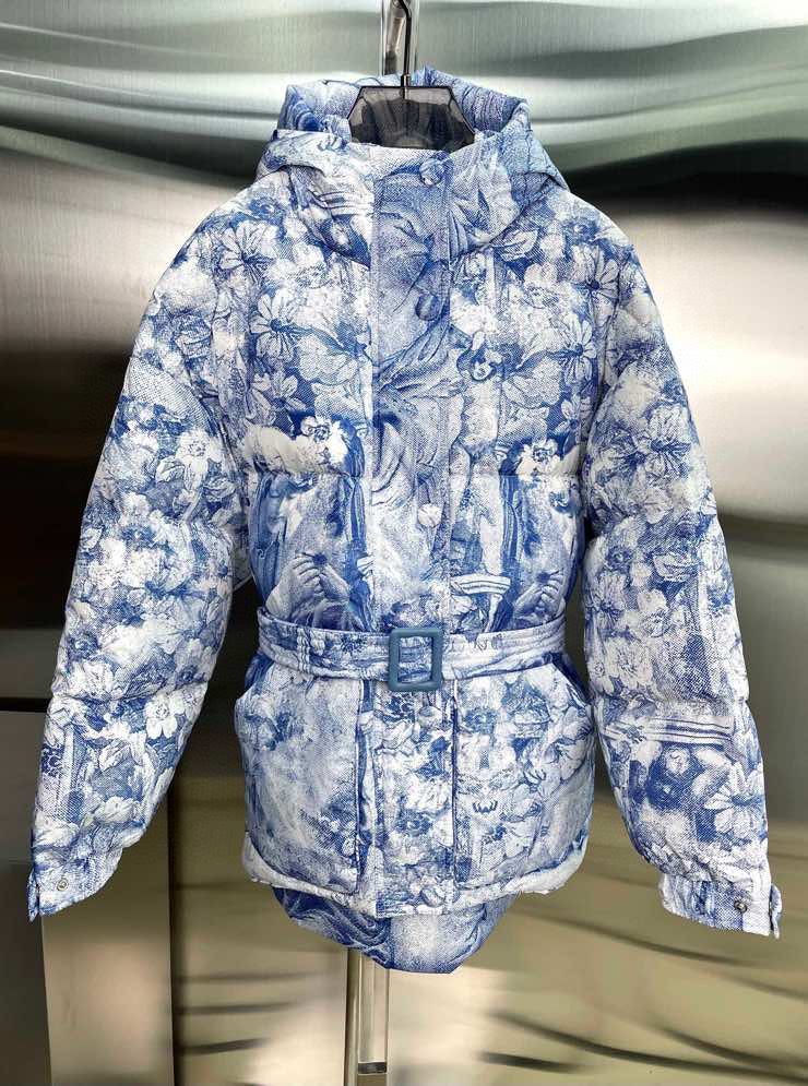 2022 Women Ienki Jacket Down Cotton Jackets Coat Fashion Short Jacket Style Slim Corset Thick Ski Suit Outfit Windbreaker Pocket Outsize Lady Warm Coats Size S//L, I need see other product
2022 Women Ienki Jacket Down Cotton Jackets Coat Fashion Short Jacket Style Slim Corset Thick Ski Suit Outfit Windbreaker Pocket Outsize Lady Warm Coats Size S//L, I need see other product