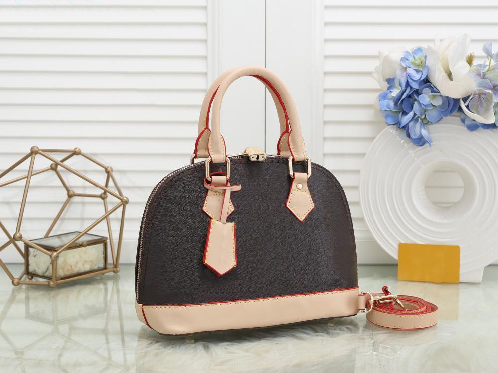 Ladies Classic shell bag hand Bill of lading shoulder crossbody bag double zip padlock vintage print, Bag accessory one pcs
Ladies Classic shell bag hand Bill of lading shoulder crossbody bag double zip padlock vintage print, Bag accessory one pcs