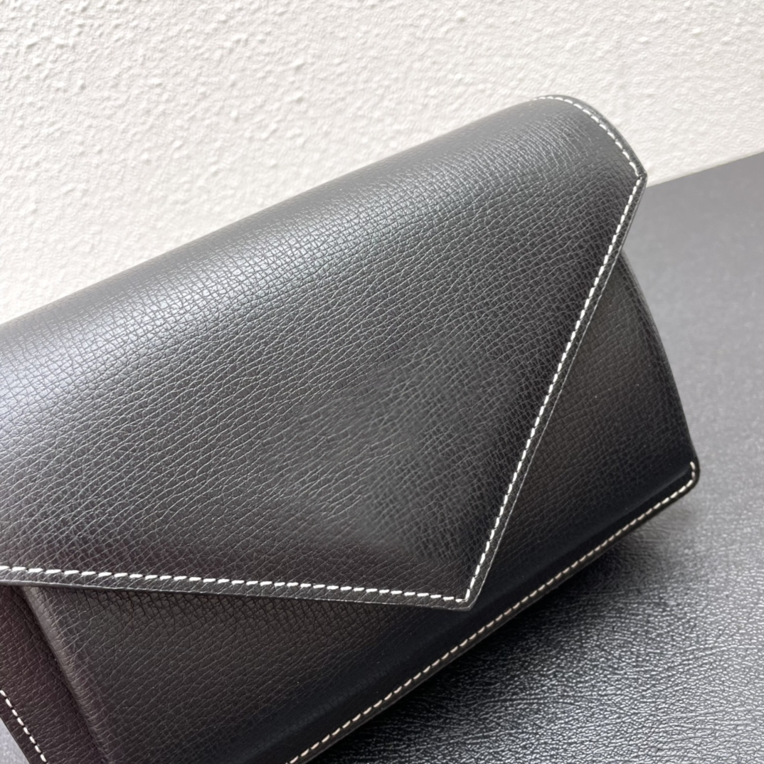 Fashion Designer Luxury Handbag Classic Shoulder Crossbody Bags women Genuine Leather Adjustable Strap Handbag Key Pouch wallet Coin lady Messenger Bag, Customized not sold separately
Fashion Designer Luxury Handbag Classic Shoulder Crossbody Bags women Genuine Leather Adjustable Strap Handbag Key Pouch wallet Coin lady Messenger Bag, Customized not sold separately