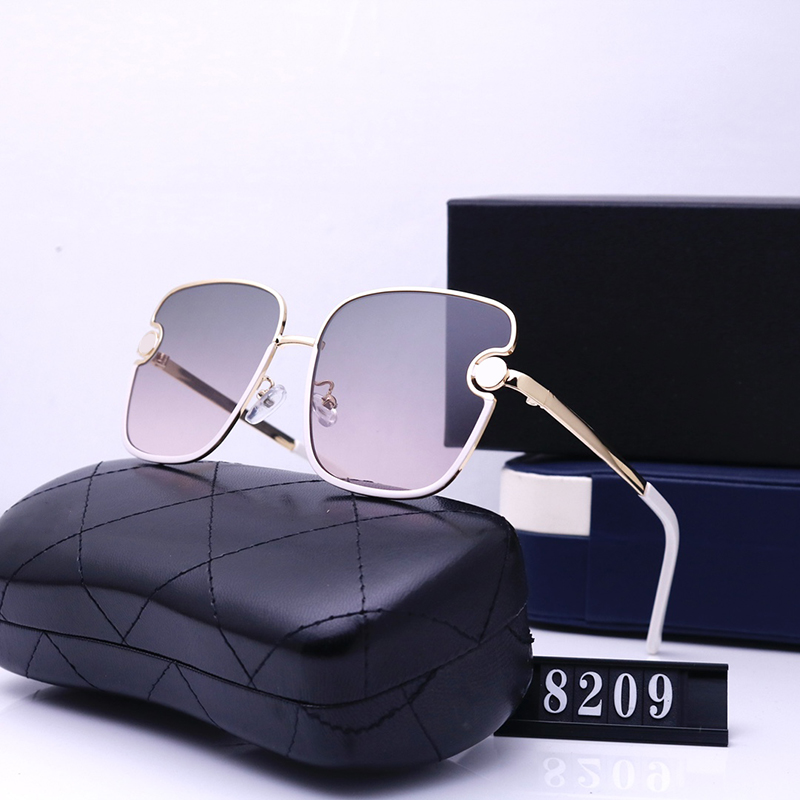 Designer Sunglass Fashion Mens Sunglasses Trend Womens UV Protection Glass Glasses For Driving Skinny Sunglasses With Free Box D22102604JX
Designer Sunglass Fashion Mens Sunglasses Trend Womens UV Protection Glass Glasses For Driving Skinny Sunglasses With Free Box D22102604JX