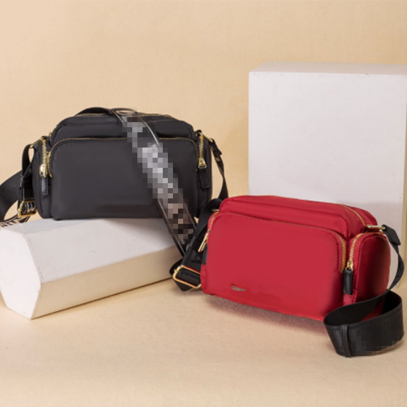 Outdoor Bags Top Sell BIMBA Y LOLA original messenger bagsshoulder bag luxury nylon mochila handbag bolsos mujer for women new man, 008
Outdoor Bags Top Sell BIMBA Y LOLA original messenger bagsshoulder bag luxury nylon mochila handbag bolsos mujer for women new man, 008