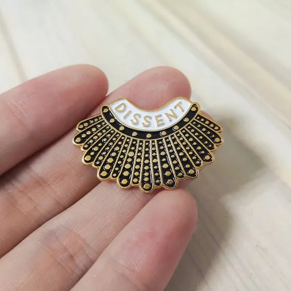 Dissent Collar Brooch Badge Metal Enamel Brooches Feminism Badge Pins Female Wholesale