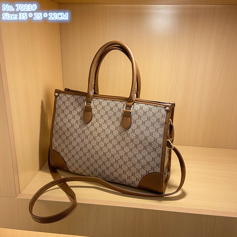 Wholesale factory women shoulder bags 3 color street trend letter handbag large capacity printed leather tote bag elegant retro contrast leathers handbags