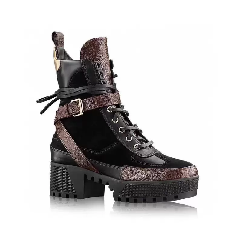 Martin Boots Short Boots Desert Boots Luxury Designer Women 'S Thick Sole Fashion Versatile Casual Colorblock Outdoor Winter Lace Up Autumn And Size 35-42, Shoe box
Martin Boots Short Boots Desert Boots Luxury Designer Women 'S Thick Sole Fashion Versatile Casual Colorblock Outdoor Winter Lace Up Autumn And Size 35-42, Shoe box
