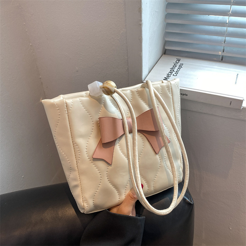 Bags Star Pattern Padded Women Handbags Designer Nylon Patchwork Shoulder Bag Luxury Down Cotton Large Tote Warm Purses, Black
Bags Star Pattern Padded Women Handbags Designer Nylon Patchwork Shoulder Bag Luxury Down Cotton Large Tote Warm Purses, Black