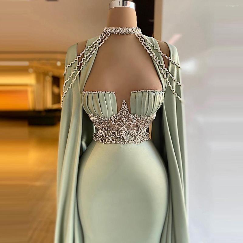 Party Dresses Elegant Satin Crystals Evening Gowns Halter Long Detachable Sleevles Sweetheart Beadings Custom Made Girls Pageant Dress, Champagne
Party Dresses Elegant Satin Crystals Evening Gowns Halter Long Detachable Sleevles Sweetheart Beadings Custom Made Girls Pageant Dress, Champagne