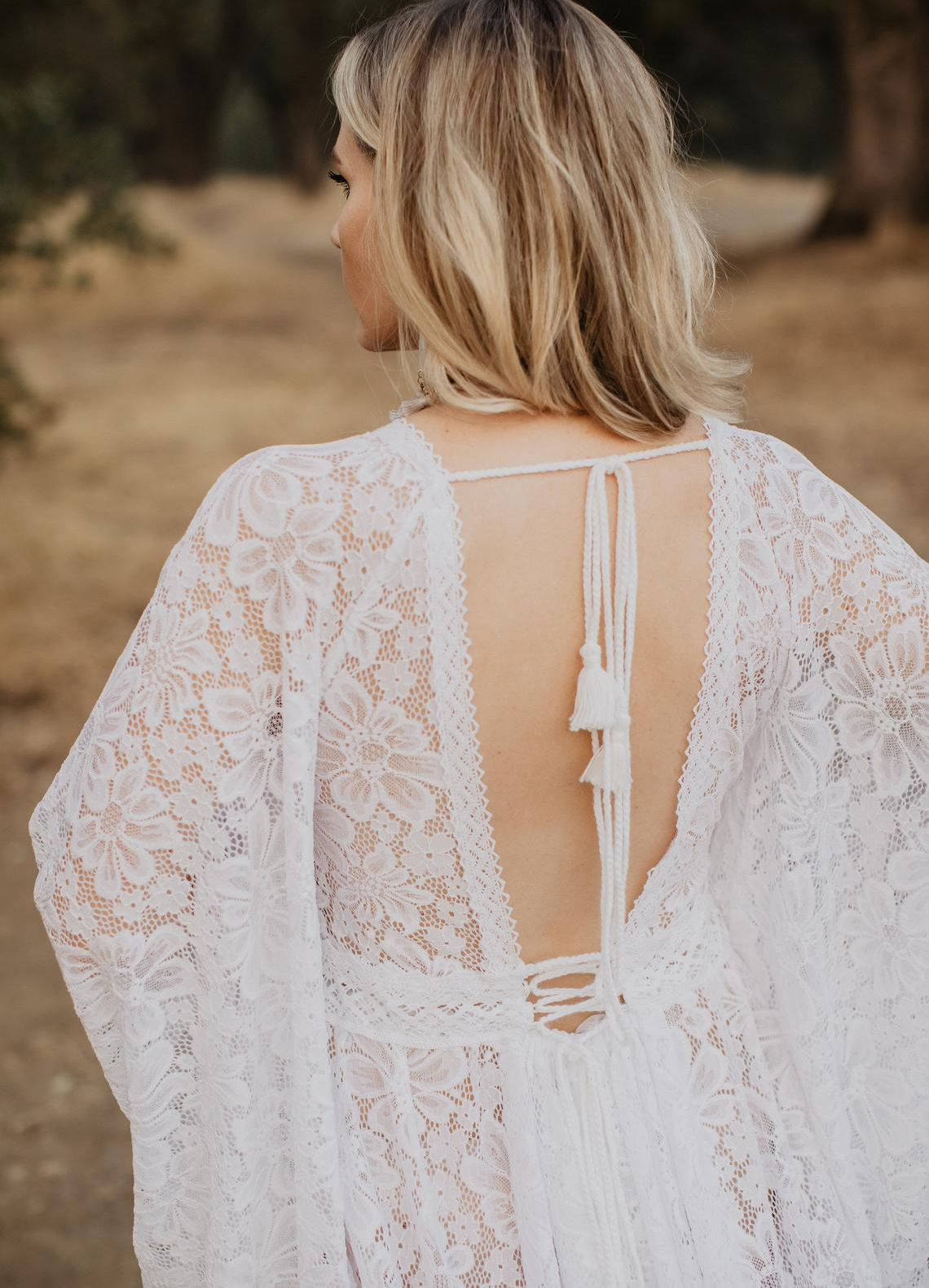 Sexy Summer Beach Lace Wedding Dress 2023 For Bride V-neck Slit Long Butterfly Sleeves Boho Bridal Gowns Custom Made Vestidos De Noiva