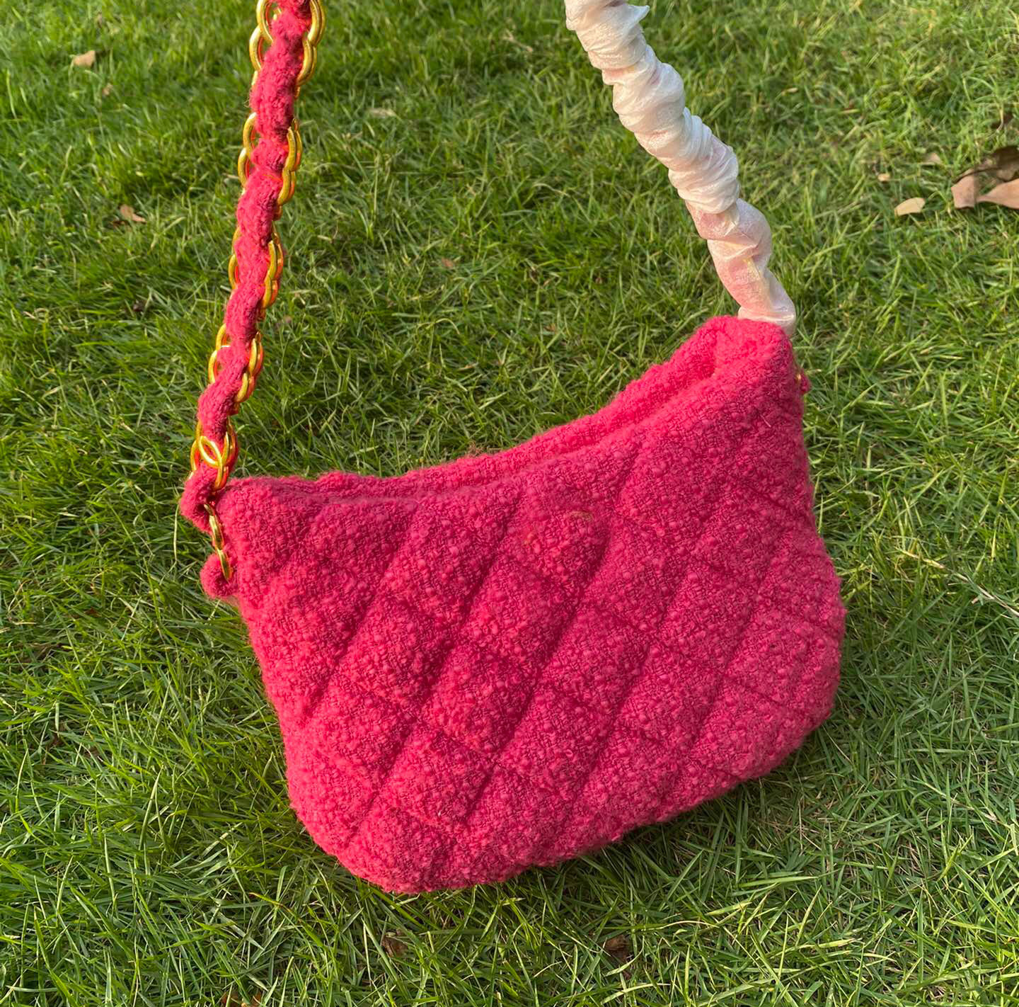 Woolen Plaid Underarm Bag For Women 2022 Vintage New Style Shoulder Handbag Fashionable Multi-functional Large Capacity Messenger Bags Clutches 2370, Black
Woolen Plaid Underarm Bag For Women 2022 Vintage New Style Shoulder Handbag Fashionable Multi-functional Large Capacity Messenger Bags Clutches 2370, Black