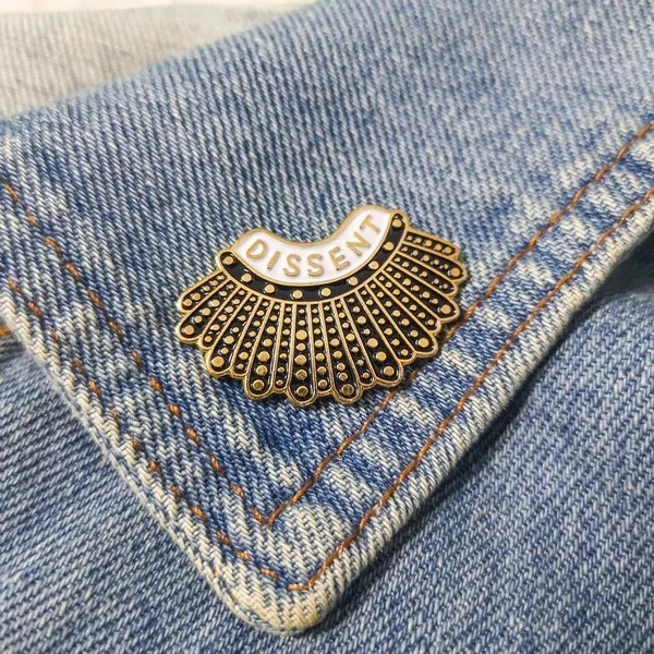 Dissent Collar Brooch Badge Metal Enamel Brooches Feminism Badge Pins Female Wholesale