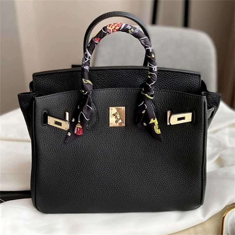 Birkin Bags Herms Bag Designer original Togo calf layer cowhide lychee pattern lock handle bag banquet bride bag 5A, Sky blue 
Birkin Bags Herms Bag Designer original Togo calf layer cowhide lychee pattern lock handle bag banquet bride bag 5A, Sky blue