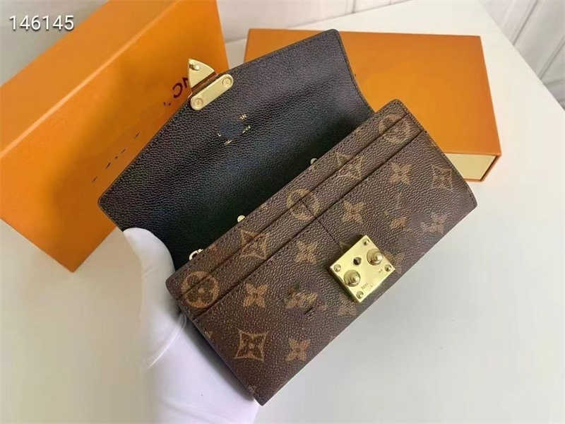 7A fashion letter wallet luxury men's and women's Purse Key Coin Wallet original box lattice clip designer high quality classic
7A fashion letter wallet luxury men's and women's Purse Key Coin Wallet original box lattice clip designer high quality classic